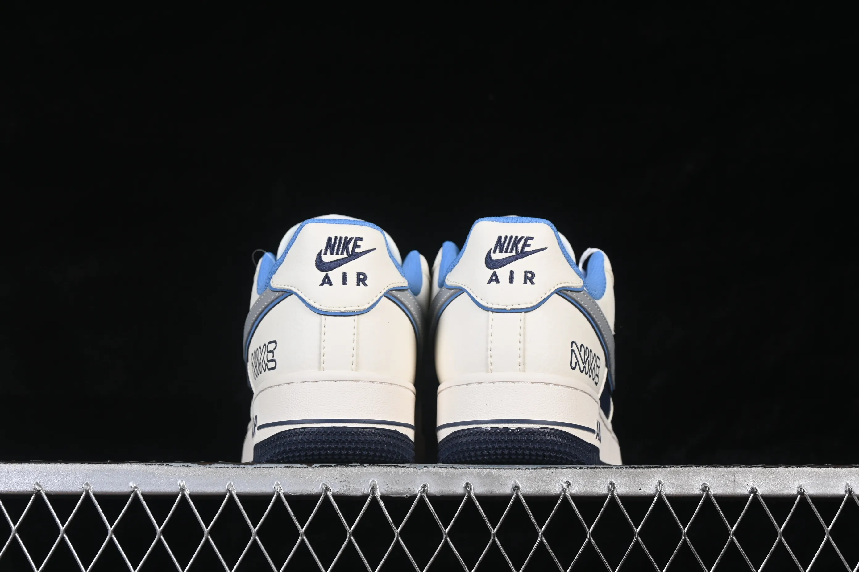 All Categories Nk Air Force 1 Air Force Series Nk Air Force 1 Low Air Force Low Nike Air Force 1'07 Low Beige and Blue Splicing Air Force One Low Casual Sneakers JP8028-067
